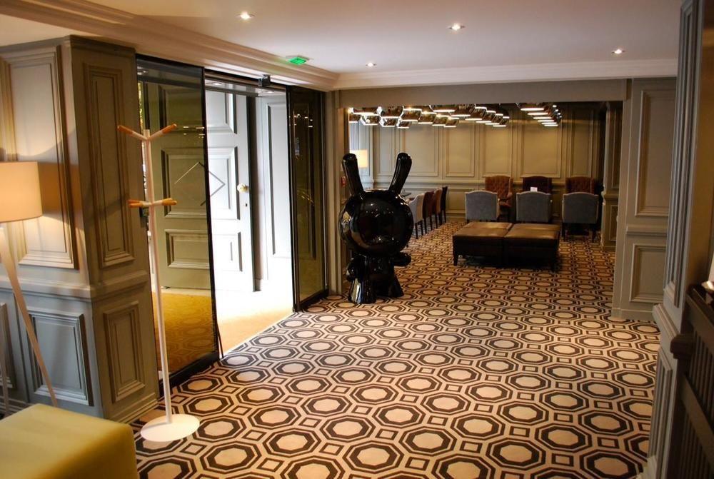 Hotel Le Cinq Hyper - Centre Chambéry Exterior foto